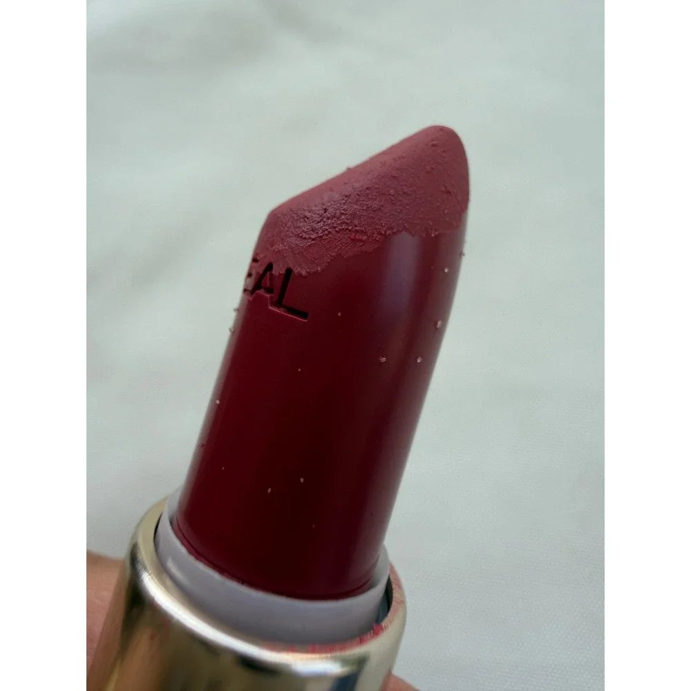 LOreal Colour Riche Satin Lipstick 590 Blushing Berry Gold Tube‎ Creamy Berry